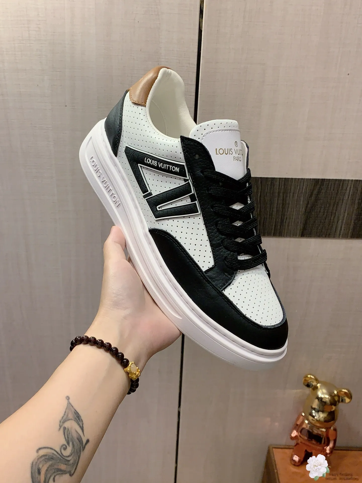 Men's Men's Shoes 💰420💰💰🎩🎩[Lightning][Lightning] "Lv*" The latest and most popular casual shoes, top brands [Seduce] Luxury ~ Purchasing Agency, Top ~ Quality. [Strong] The upper is made of imported breathable cowhide with material ➕ breathable sheepskin feet (•) and fine workmanship. Original stylish and stylish soft rubber wear-resistant and non-slip outsole, light and comfortable on the feet, the real thing looks better when taken in real life, 413: code: 38-44, 6️⃣ colors selected